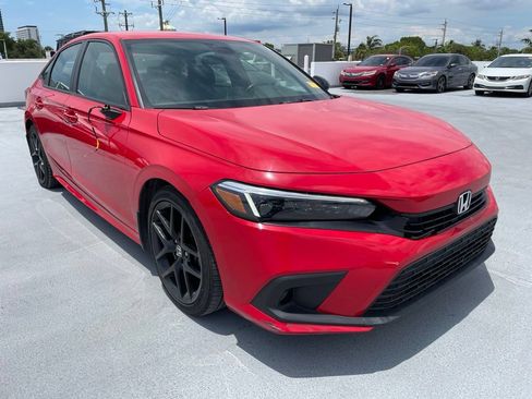 Used 2024 Honda Civic Sport image 4