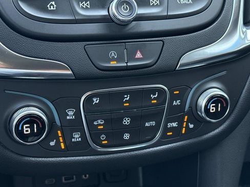Used 2024 Chevrolet Equinox LT AWD/4WD image 19