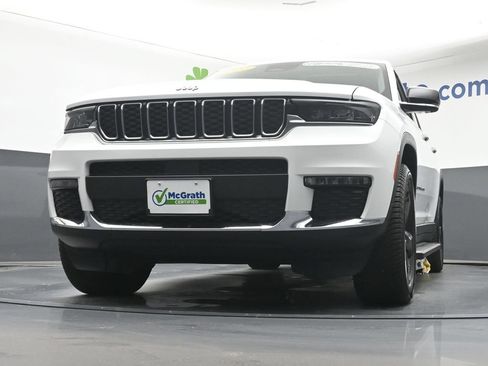 Used 2022 Jeep Grand Cherokee L Limited AWD/4WD image 7