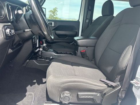 Used 2020 Jeep Wrangler Sport AWD/4WD image 10