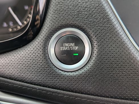 Used 2019 Cadillac XT5 Luxury image 35