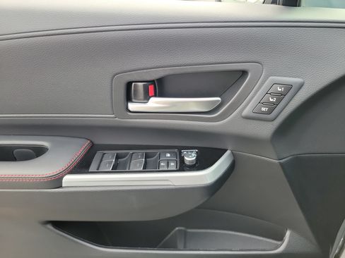 Used 2025 Toyota Sienna XSE w/ XSE Premium Package FWD image 17