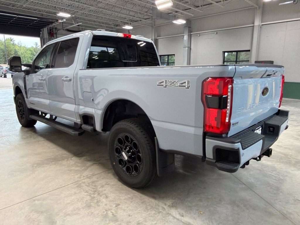 Used 2024 Ford F250 Lariat w/ Black Appearance Package AWD/4WD image 5
