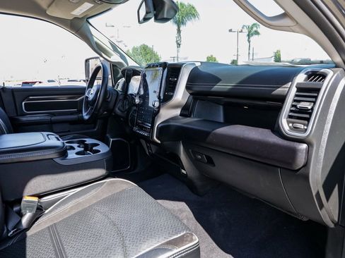 Used 2024 RAM 2500 Laramie AWD/4WD image 19