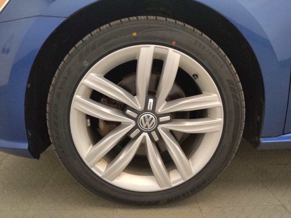 Used 2017 Volkswagen Passat 1.8T SE FWD image 31
