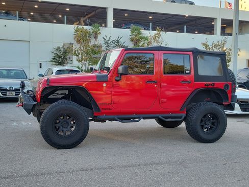 Used 2012 Jeep Wrangler Unlimited Sport image 7