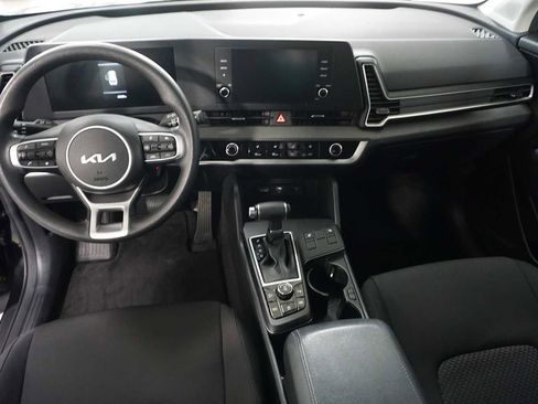 Used 2024 Kia Sportage LX image 18