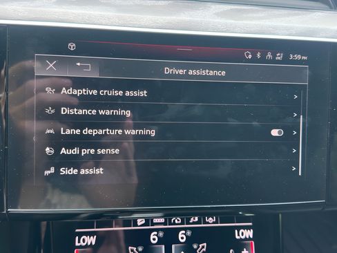 Used 2024 Audi Q8 e-tron Premium Plus w/ Premium Plus Package AWD/4WD image 31