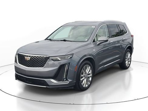 Certified 2020 Cadillac XT6 Premium Luxury AWD/4WD image 2