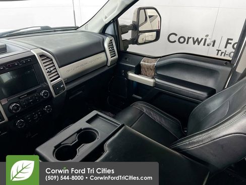 Used 2017 Ford F350 Lariat w/ Lariat Ultimate Package image 28