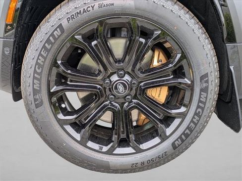 New 2025 Land Rover Defender 110 image 9