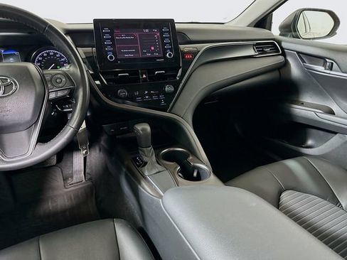 Used 2021 Toyota Camry SE image 23