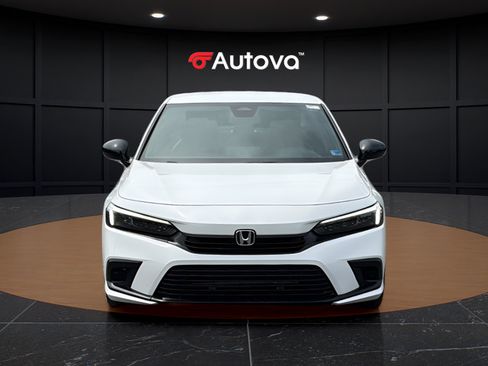 Used 2023 Honda Civic Sport image 8