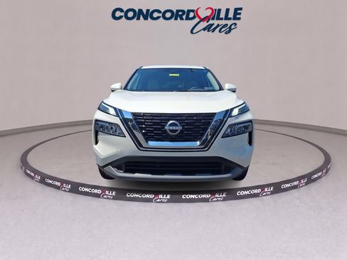 Certified 2023 Nissan Rogue SV AWD/4WD image 3