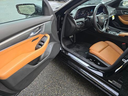 Certified 2025 Cadillac CT5 Premium Luxury w/ Platinum Package AWD/4WD image 31