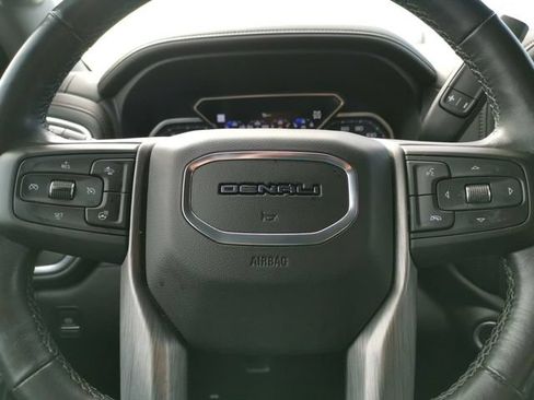 Used 2019 GMC Sierra 1500 Denali w/ Denali Ultimate Package AWD/4WD image 12