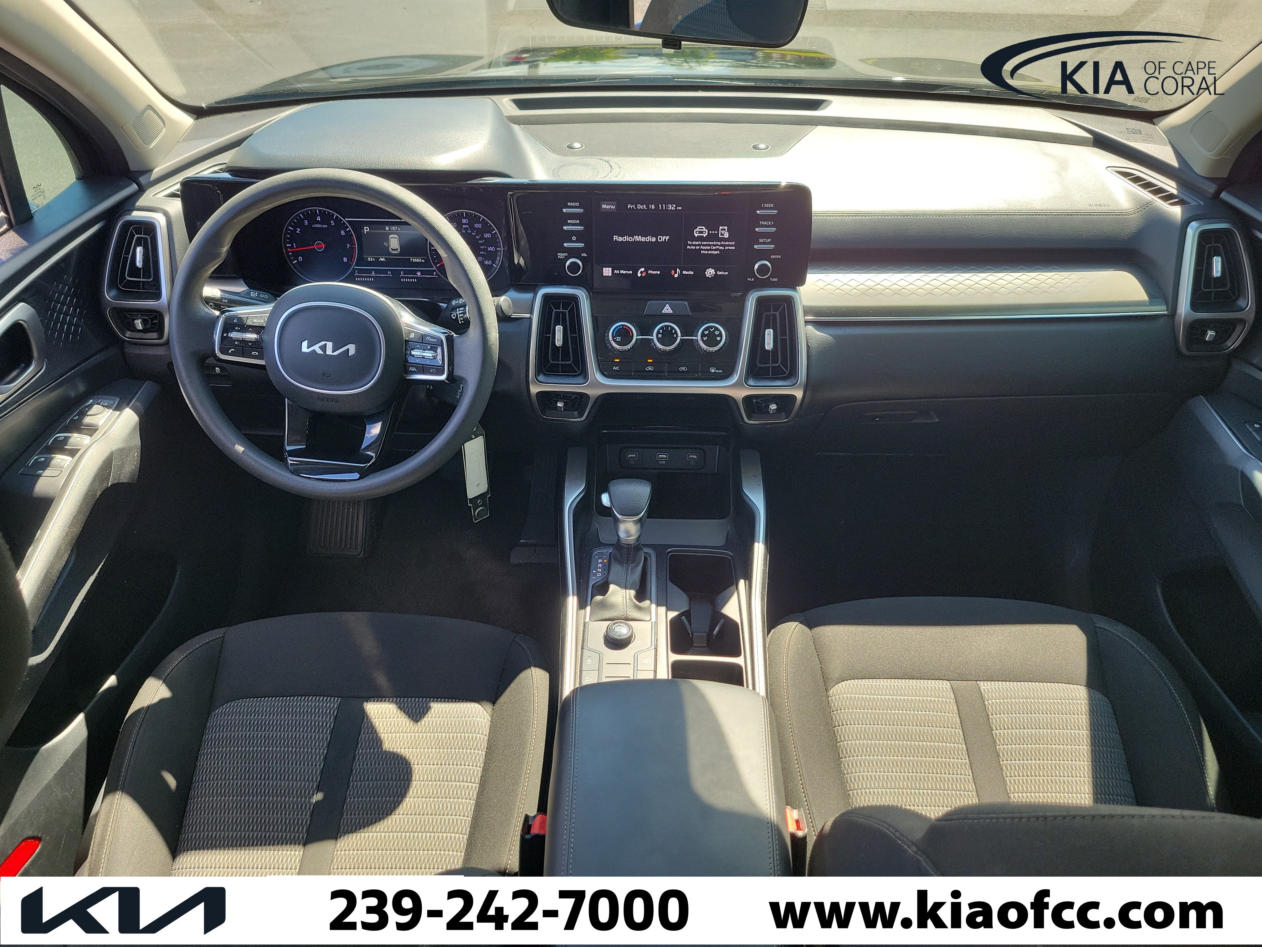 Used 2022 Kia Sorento LX FWD image 16