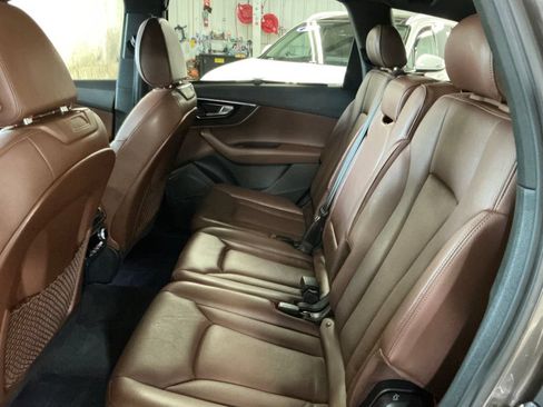 Used 2018 Audi Q7 3.0T Prestige AWD/4WD image 26