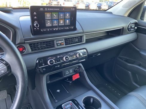 Used 2025 Honda Pilot EX-L image 23