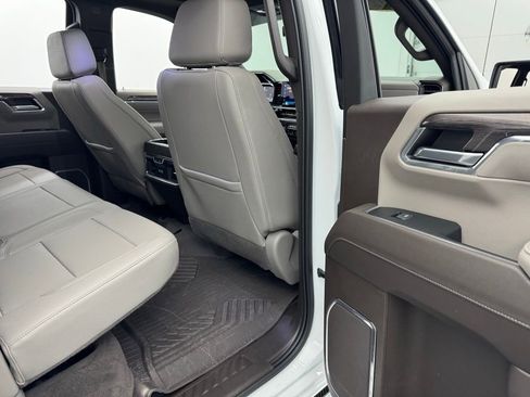 Used 2024 Chevrolet Silverado 1500 LTZ image 39