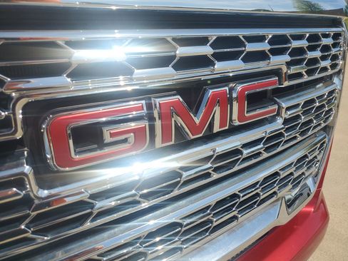 Used 2022 GMC Canyon Denali AWD/4WD image 36