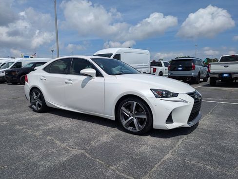 Used 2018 Lexus IS 300 AWD w/ Comfort Package image 2