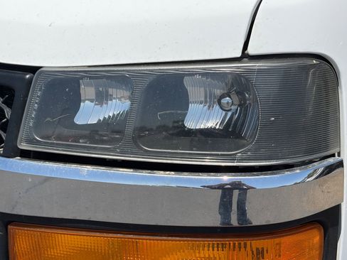 Used 2021 Chevrolet Express 3500 w/ Power Convenience Package RWD image 8