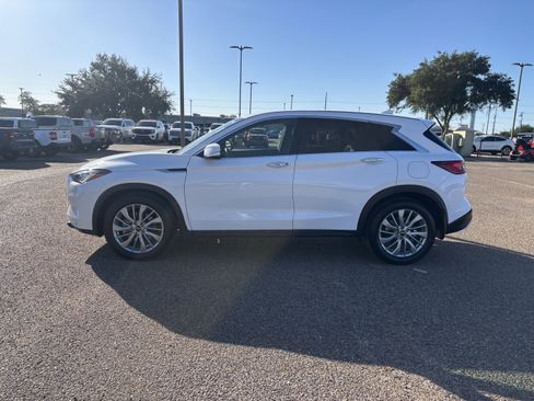 Used 2024 INFINITI QX50 Pure image 2
