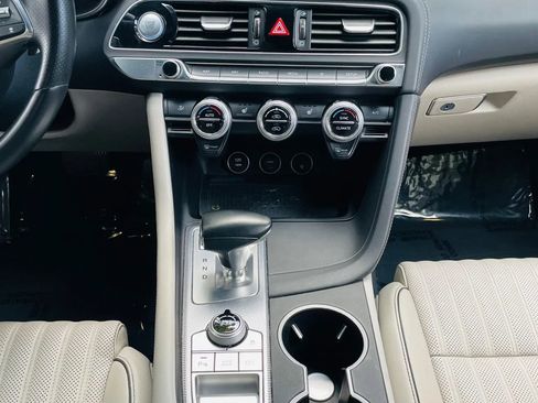 Used 2022 Genesis G70 2.0T w/ Prestige Package RWD image 14