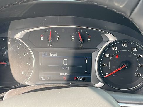 Used 2024 Chevrolet Equinox LT FWD image 14
