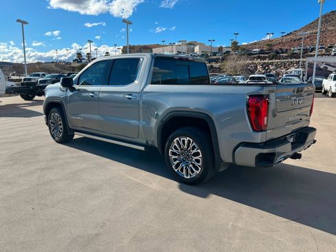 Used 2023 GMC Sierra 1500 Denali Ultimate image 3