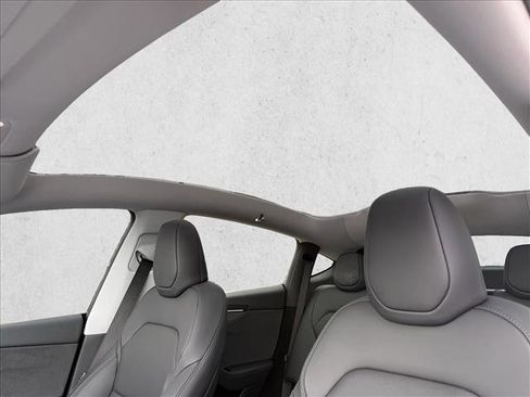 Used 2026 Tesla Model Y 2WD image 12