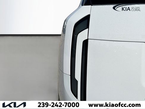 New 2027 Kia Telluride S image 10