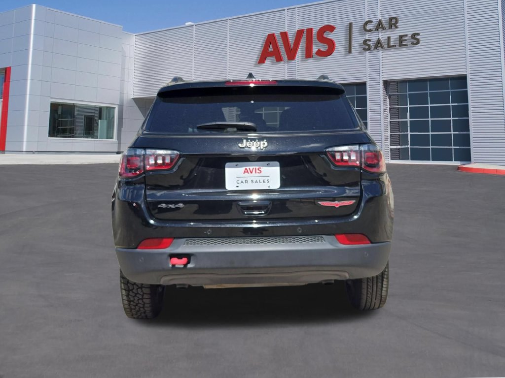Used 2025 Jeep Compass Trailhawk AWD/4WD image 7