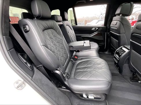 Used 2023 BMW X7 xDrive40i w/ Executive Package image 20