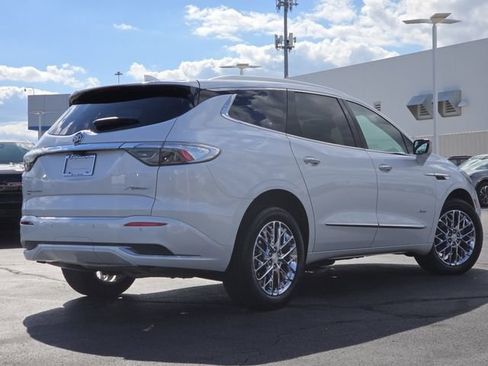 Used 2023 Buick Enclave Avenir w/ Avenir Technology Package image 23