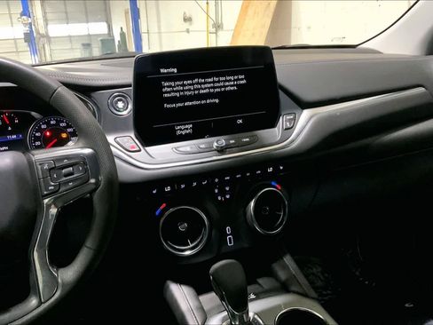 Used 2024 Chevrolet Blazer LT w/ Convenience Package image 6