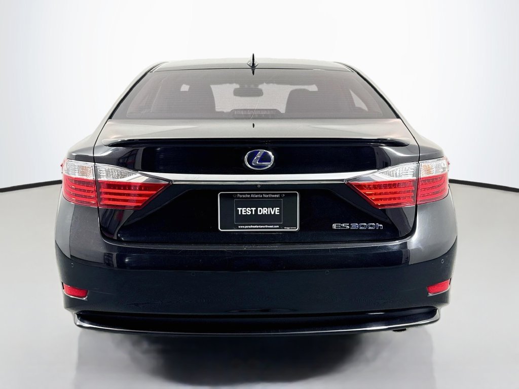 Used 2015 Lexus ES 300h w/ Navigation System Package FWD image 8
