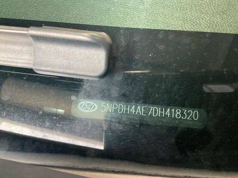 Used 2013 Hyundai Elantra GLS w/ Preferred Pkg FWD image 11