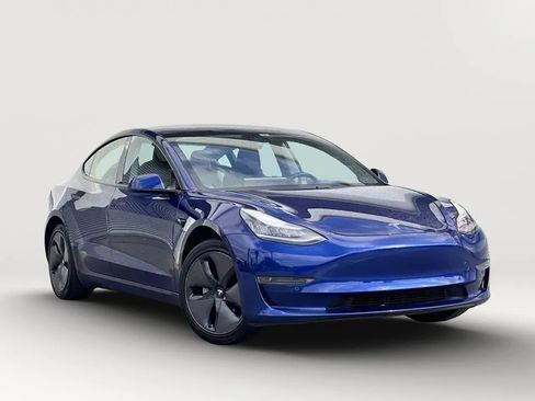 Used 2020 Tesla Model 3 Standard Range RWD image 28