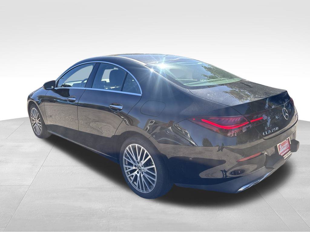 Used 2025 Mercedes-Benz CLA 250 4MATIC image 7