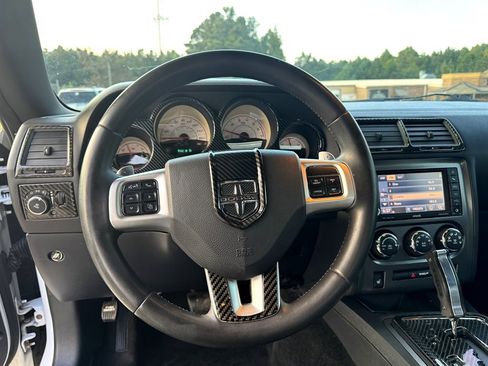 Used 2014 Dodge Challenger R/T Plus image 13