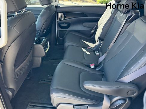New 2026 Kia Carnival SX w/ SX Dark Edition Package image 10