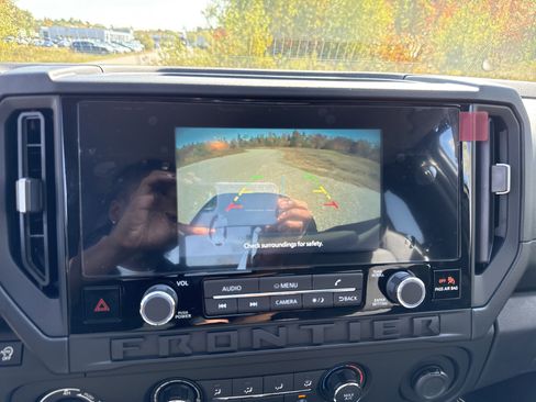 New 2026 Nissan Frontier S image 24