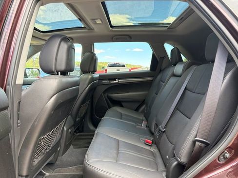 Used 2011 Kia Sorento SX AWD/4WD image 25