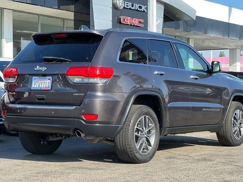 Used 2018 Jeep Grand Cherokee Limited w/ Luxury Group II AWD/4WD image 4