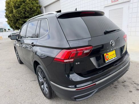 Used 2022 Volkswagen Tiguan SE FWD image 4