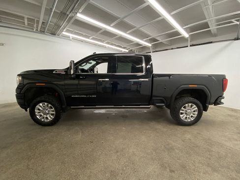 Used 2023 GMC Sierra 2500 Denali w/ Denali Ultimate Package AWD/4WD image 3