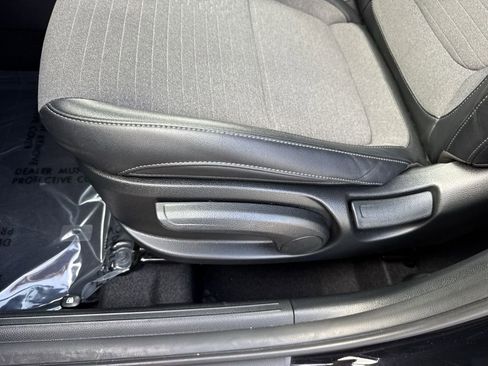 Used 2023 Kia Seltos S image 42