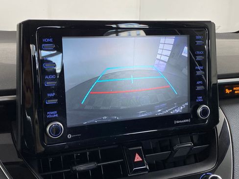 Used 2022 Toyota Corolla LE image 25